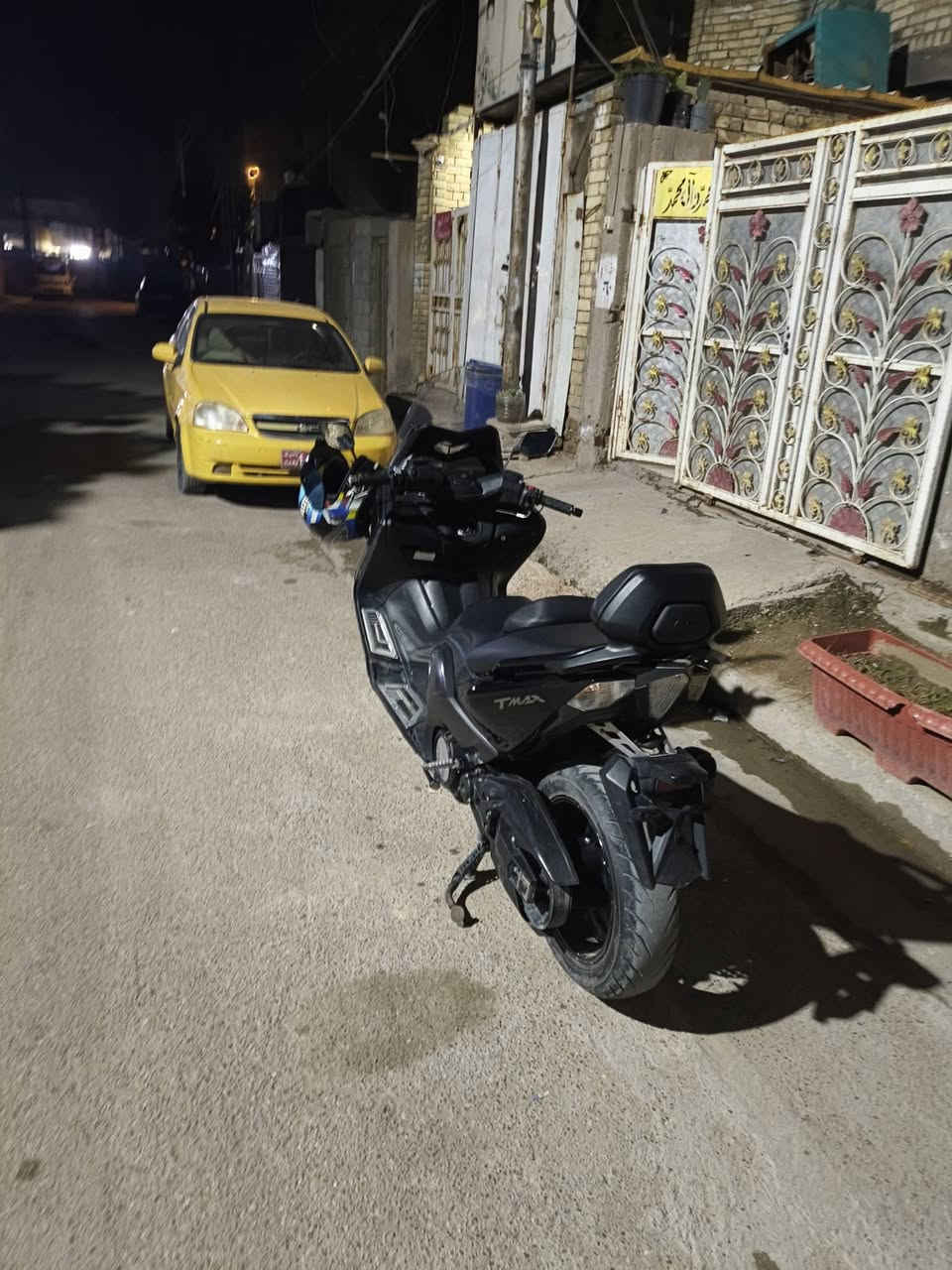 سلام عليكم
البيع تي ماكس 14
نازله من كلشي وكلاشي 
عليه صالنصه رياضي اصليه 
ماشي ٥٢
سعر ٤٦وبيه مجال 
كفاله عامه 
مكاني بغداد العبيدي 
رقمي ***********
