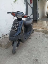 ماطور بوتين ماكينه ما مفتوحه قبر هندر ما مفتوح السعر 500 يعوز بس باتري...