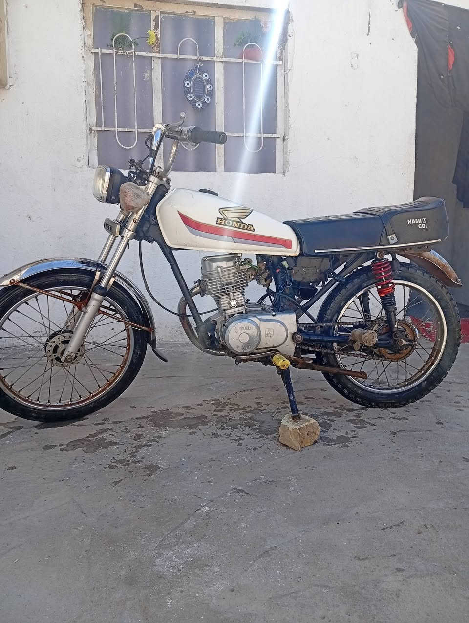 السلام عليكم دراجه نامه للبيع سعر 300 وبيها مجال قليل العنوان ميسان ***********
