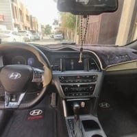 سوناتا 2017 سبورت محرك 2000 توربو ماشية 99 الف ميل رقم بغداد بأسمي اله...