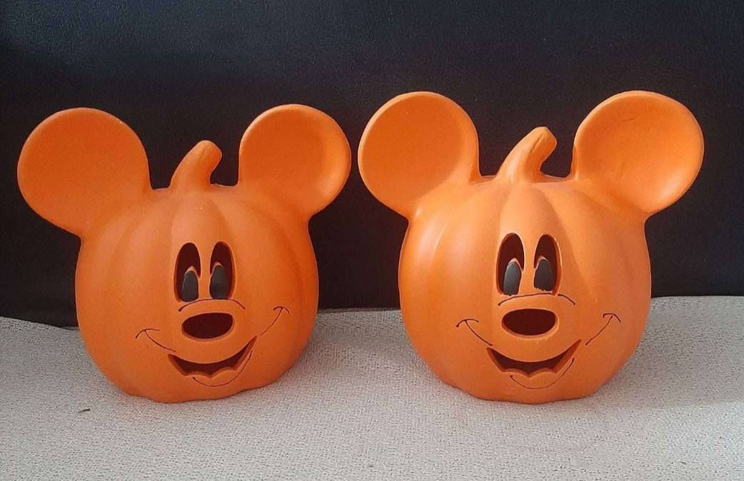 مجموعه من تحفيات واكواب المجسم وفرفوري المنزل الاوربي بجوده عاليه وأنسب الاسعار وكلشي حلو وجميل لدينا 🧿❤


**إذا كنت صاحب هذا الإعلان وتريد حذفه لأي سبب، رجاءا أرسل رسالة إلى الدعم الفني**