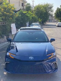 للبيع Toyota camry موديل 2025 الشكل الجديد فئة Xse اعلى موصفات بلكامير...