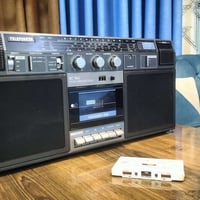 راديو مسجل • الماني ثمانينات • ستريو