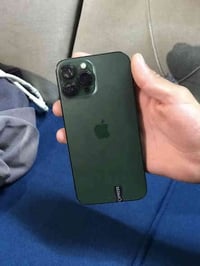 ايفون ١٣برو ماكس لون زيتوني نضافه ١٠٠ كلشي ما مبدل بي بس البطاريه مصعد...