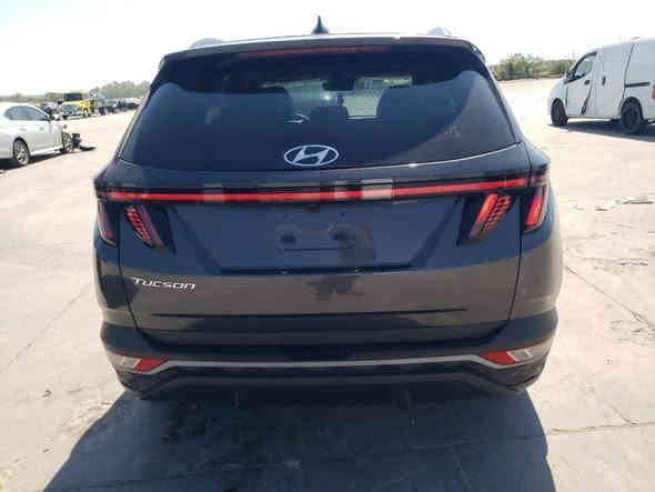 هيونداي توسان  2023
سعة المحرك : 2.5 GDi مع كير 8 نمر
 
وارد امريكي كلين تايتل بدون حادث

اللون الخارجي : ( فيراني
اللون الداخلي :  ( اسود )
قراءة العداد : 37mil

رقم بغداد بسمي هزه جديده

الاضافات

-بصمه تشغيل
-بصمه ابواب
-تشغيل عن بعد
-شاحن واير ليس
-صندوق كهرباء 
-رادار امامي قياده اليه
- نظام مساعدة عدم الانحراف عن الطريق 
-نظام carplay 
- شاشة وسطية كبيره 
- نظام النقطة العمياء ( حساس مرايا جانبيه)
- هاند بريك بصمة 
-اوتو هولد
-نظام توقف تلقائي عند الرجوع
 - كاميرة خلفية بدقة عالية 
 - نوع المقاعد: كهربائي  - تدفئة 
- المصابيح:  زينون - إضاءة ليد- ليزر
- دخول ذكي  

للاستفسار الاتصال على الرقم
‏‪***********‬‏
السعر ٢٣٠ وبيه مجال
