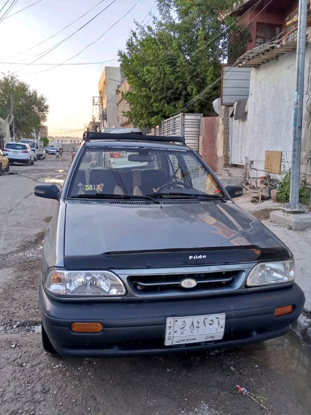 سياره كيا برايد موديل 1992 اوتماتيك مكيزه 1500  رقم بغداد 