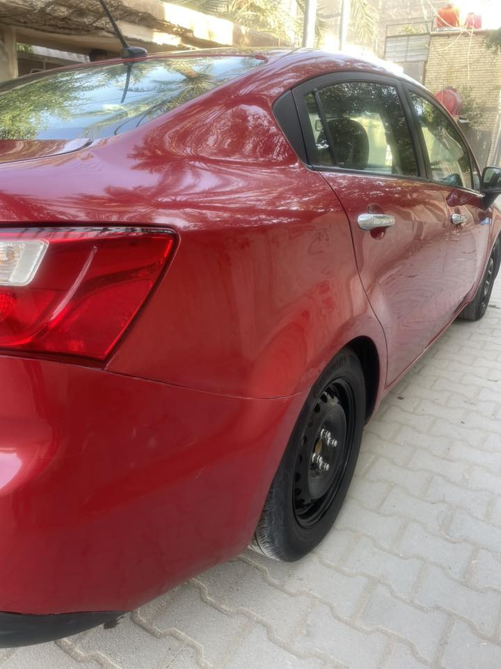 رجاء اقرة المنشور قبل لا تتصل
السلام عليكم 
ريو امريكي موديل ٢٠١٧ امريكي محرك ١٦٠٠ 
كير ومحرك مكفولات بدون فتح 
مشدود محرك جديد بيها 
حدادية جديدة لوك تبريد ثلج 
رقم بغدادانكليزي سنوية لل ٢٠٢٩ 
حادثها جاملغ وبنيد مبدلات ومصبوغات وبيها رش ٣ قطع يعني ٥ قطع احسبها احزام اذا تريد بس هية مو حزام. بيها تعديل بل فخذة الامامية حادث امريكا 
السعر ٨٨   وبيها مجال قليل. 
مكاني كربلاء الحر. 
*********** 
هاي كل تفاصيلها ما اتصور شي ما ذاكرة
