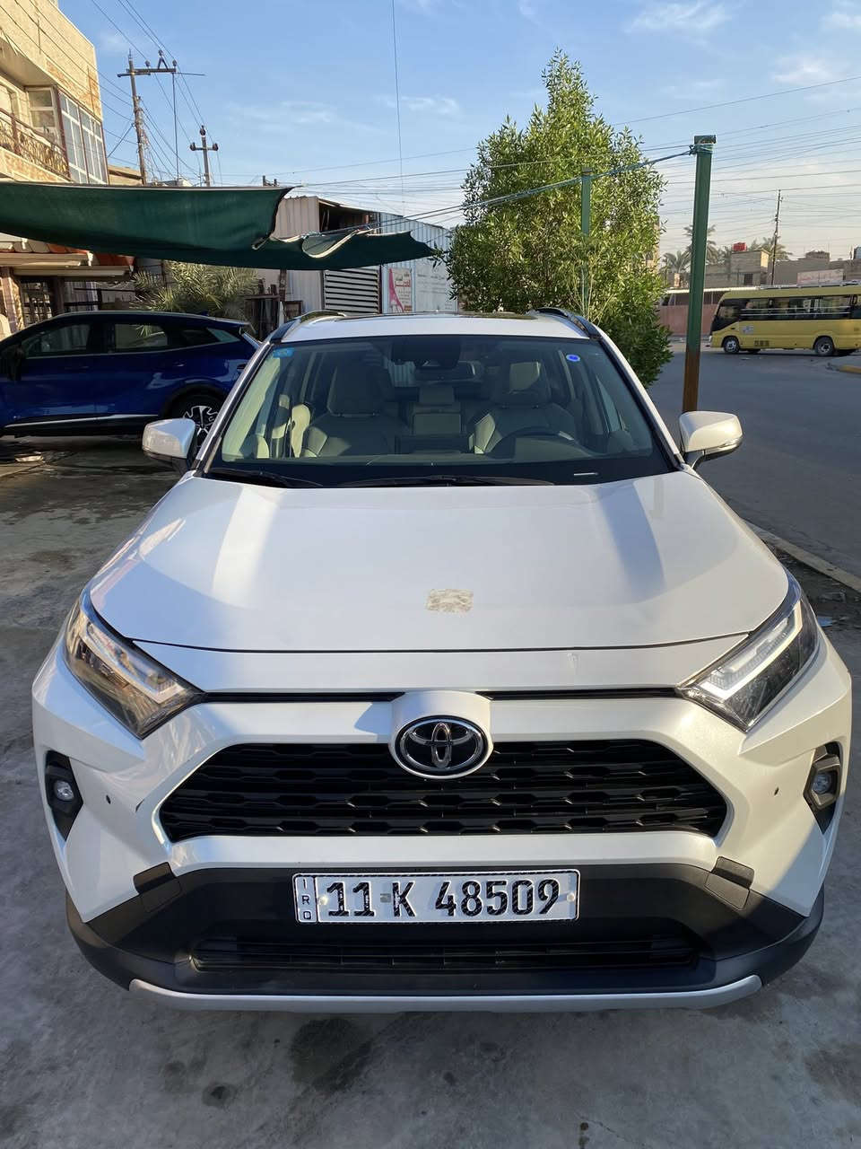 للجناية وليدورون نضيف تيوتا راف فور موديل 2024 محرك 2500 بانزين فقط وارد امريكي  ماشية 8000 ميل فقط 🔥دخول جديد رقم وهزة كاملة 
لسونار مرفق بصور هم كلة بارد مابيهة طخة حار ولا اي تبديل 
بدون ايرباك بدون قطرة لحيم بدون قطرة صبغ بس بارد بدون اي تبديل  راديترات بلادية غار تبريد لبلادي حادث لسيارة موضح بصور وصور لمزاد هم مرفقة وية لصور
ويل كروم كبير 19🔥يختلف عن لفئات لموجودة اكثرهة18 
بصمة تشغيل رادار امامي توقف ذاتي ✅رادارات جانبية
✅اوتو هولد✅كشنات جلد✅اشاير بل مري
✅كرسي السائق كهربائي✅كرسي خزن ميموري✅تدفئة مقاعد امامية✅رادار مسار✅فحص ظغط الاطارات✅تدفئة ستيرن✅صندوق كهربائ✅قطعتين تبريد✅منافذ شحن ✅النقط العمياء✅اكزوز مثبت سرعة✅تحديد مسار✅هاند بريدك دكمة✅فتحة سقف طكتين✅تلث وضعيات قيادة 
وبعد مواصفاتهة لمعروفة
تبريد لشركة بعدة نفسة راديترات نفسهة  ممبدل ايشي بيهة بس لدعامية لامامية مبدلة اصلية نفس اللون 
ولماصدات نفسهم لاصليات مصلحات ولباقي لبارد مبين بل صور

رقم لسيارة بغداد باسمي تحويل ثاني يوم هزة جديدة 
سعر لسيارة 277 
مكاني بغداد شارع الصحة
كلشي موجود بل سوك وكلشي بسعرة وكلشي ومواصفاتة سيارة حتة مماشية بنسبة لموديلهة لميعجبة يتخطة المنشور ونشاءلله تلكة لسيارة لتناسبك تحياتي للجميع❤️

للاستفسار ***********
