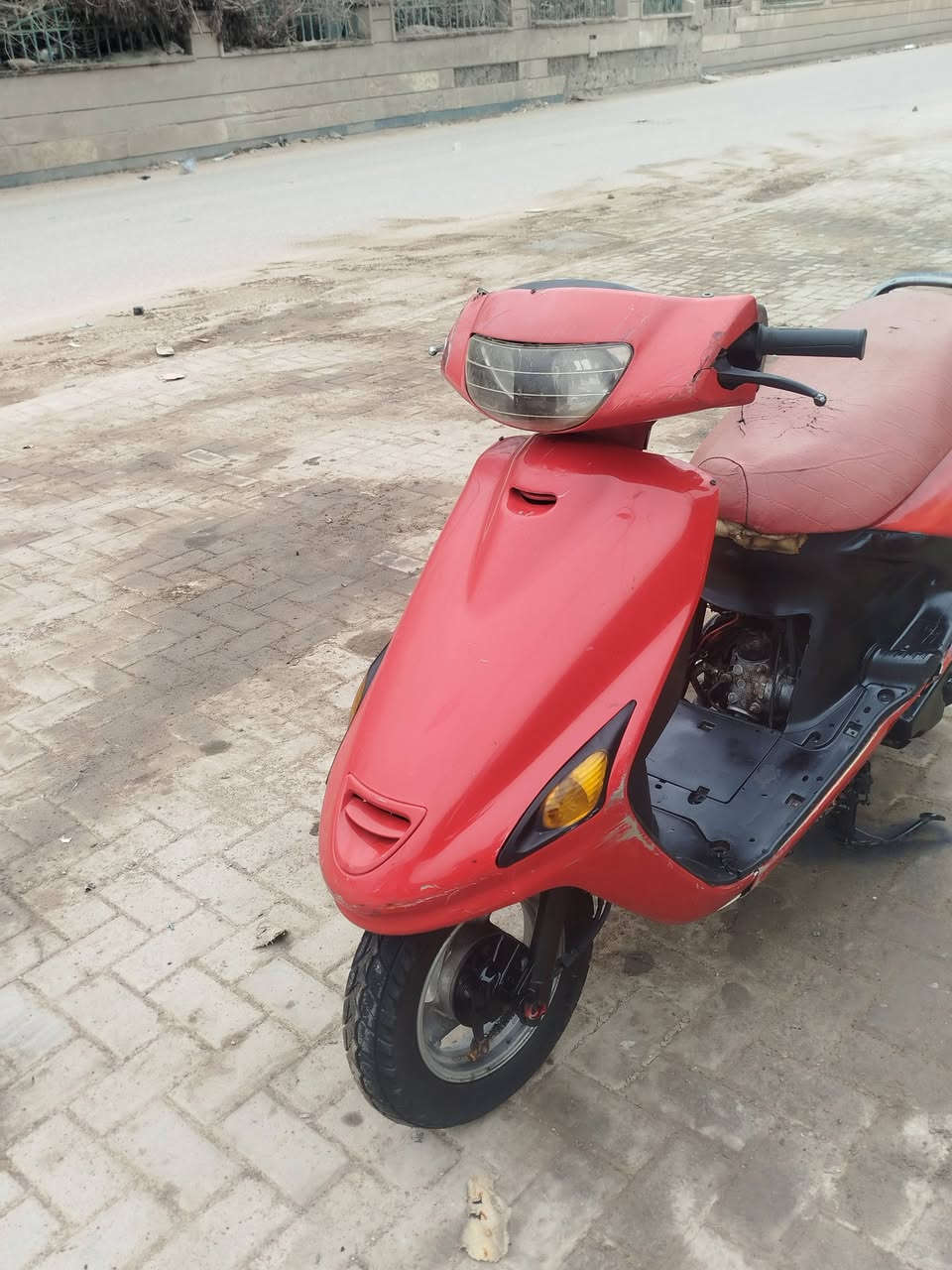 السلام عليكم دراجه للبيع فراشه دراجه نظيفه السعر 300 وبيها مجال مكان الديوانيه قضاء الشاميه ***********
