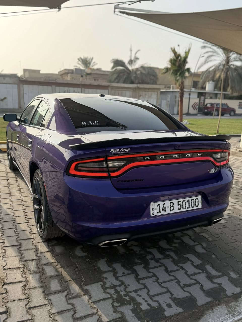 السلام عليكم دوج جارجر مديل 19 معلايه 23 لون مميز مكان السيارة بصره بيع أومروس ***********
