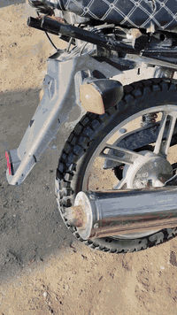 سلام عليكم 👋
موطور هيوشه للبيع
كهربائيات شغاله سلف. هندر. لايت. اشاير. 
المحرك مامفتوح. محرك نضيف ونشط
يرادله ترتيبات بسيطه
السعر. 280بي مجال بسيط جدا
المكان. الكرمه الشهابي 
الهاتف. ***********
مثل ماموضح بصوره 
اذا مو شراي لاتتصل رجاًاًاً رحاًاً
او المراوس بأيراني
