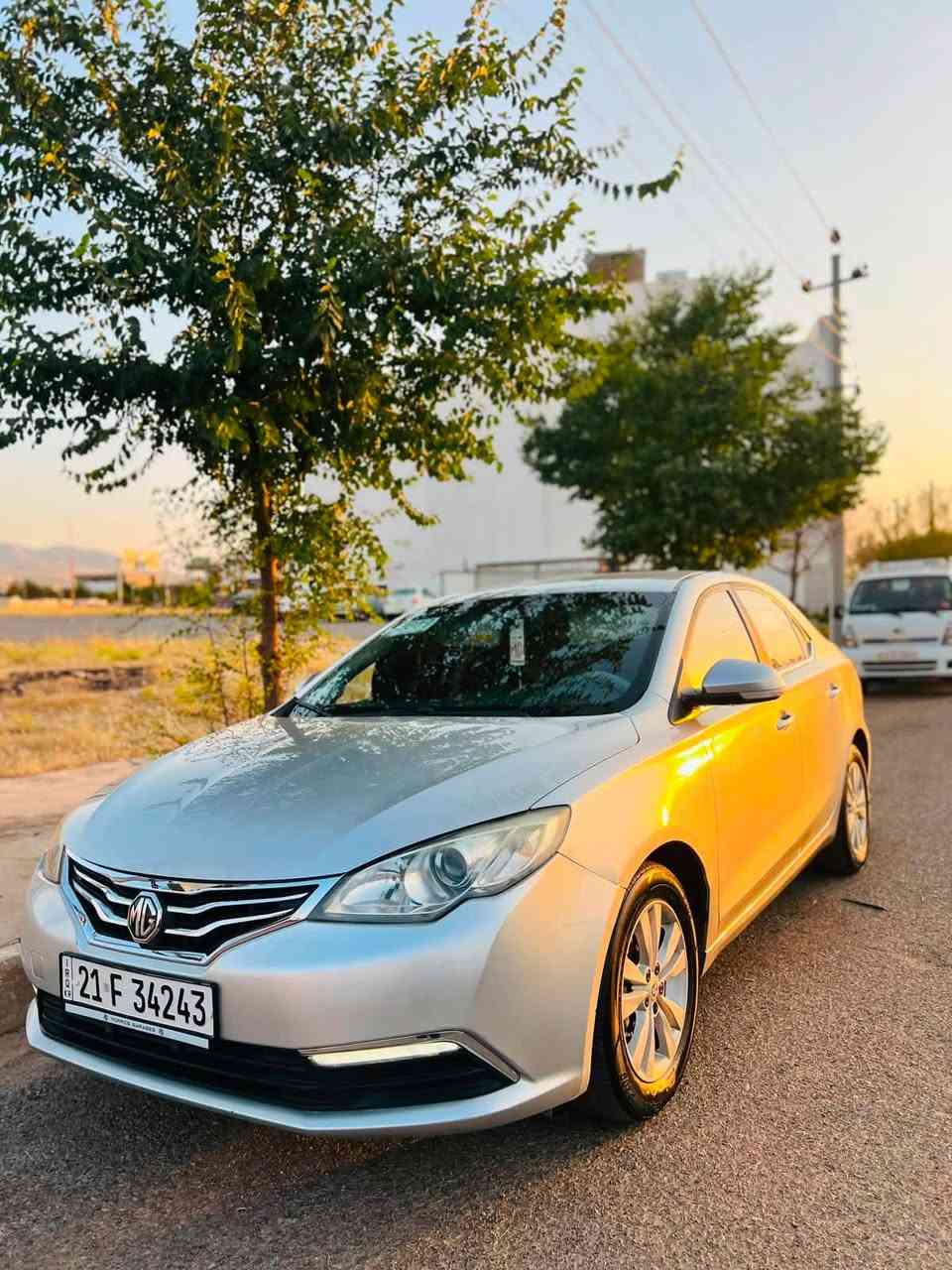 Mg 360 2019
مۆدێڵ:٢٠١٩
ڕەنگ:سلڤەر
١٣٣٠٠٠کم
شاشە گەورە
ئاوێنە ئیشارەت-Abs-گێڕی ئۆتۆماتیک و عادی-گێڕ لە سوکان-گێڕی cvt نییە-حاسە و کامێرا-تەحدید سورعە-کامل تەحەکوماتی سەر سوکان
بۆیاخ:دوو پارچەو نیوی بۆیاخە بێ ناوگرتن 
گێڕ و مەکینەی بە شەرت نەکراوەتەوە 
سەنەوی بەسەرچووە 
نرخی: ٧٨ گەڵاو معامەلە 
سەیارەکە لە هەڵەبجەی شەهیدە 
***********
