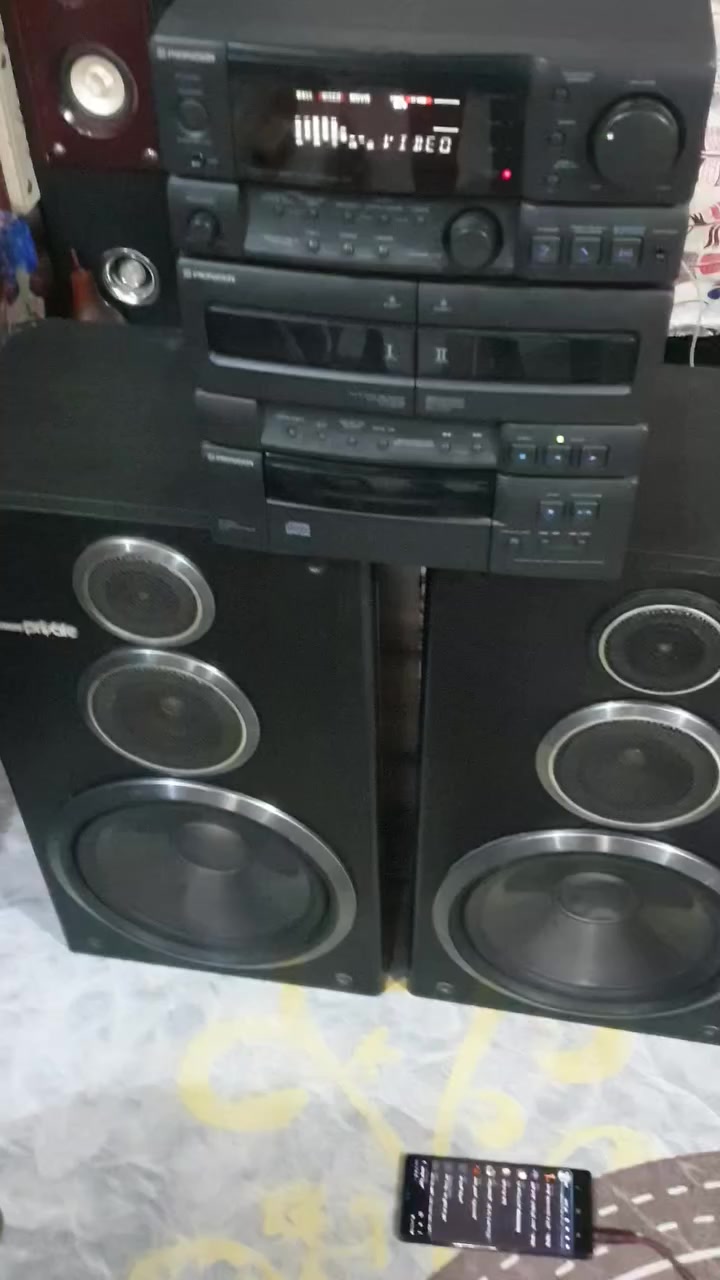 ام بلي فاير بايونير  ٢٢٠ فولت موضح بالفديو والصور  مع سماعات بايونير  السعر ١٢٠ الف الحلة مهندسين الاتصال على الخاص او موبايل  ***********  يوجد توصيل
