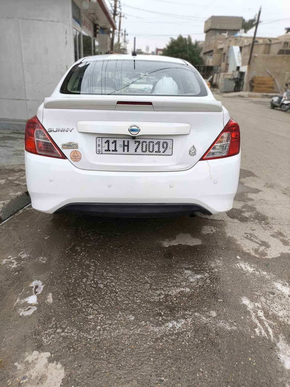 سلام عليكم نيسان سني هندي بليته زركه للبيع موديل 2018ماشيه 97 صبغ بس جملغ وبارد الباب الخلفي السعر 110 وبيه مجال العنوان بغداد الجديدة هاتف‏‪0771 645 5678‬‏
