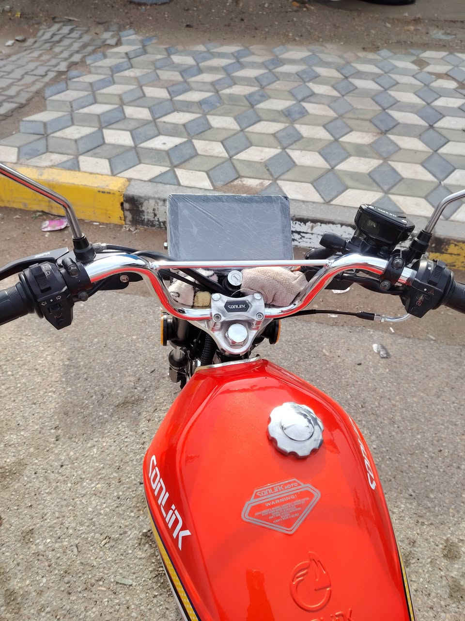 دراجه لبيع سيفان موديل 2025
مكفوله السعر 900
***********
