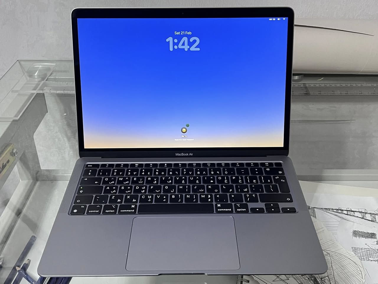 MacBook Air M1, 2020
الجهاز نظيف كما موضح 
نسخة شرق اوسط بعده داخل الضمان وياه كامل الملحقات (الشاحن و الكارتونة) 
الرام ٨ والتخزين ٢٥٦ كما مذكور في الصور ادناه 
رايده ب٧٥٠ الف 
مكاني بغداد العامرية
متواجد على الماسنجر


**إذا كنت صاحب هذا الإعلان وتريد حذفه لأي سبب، رجاءا أرسل رسالة إلى الدعم الفني**