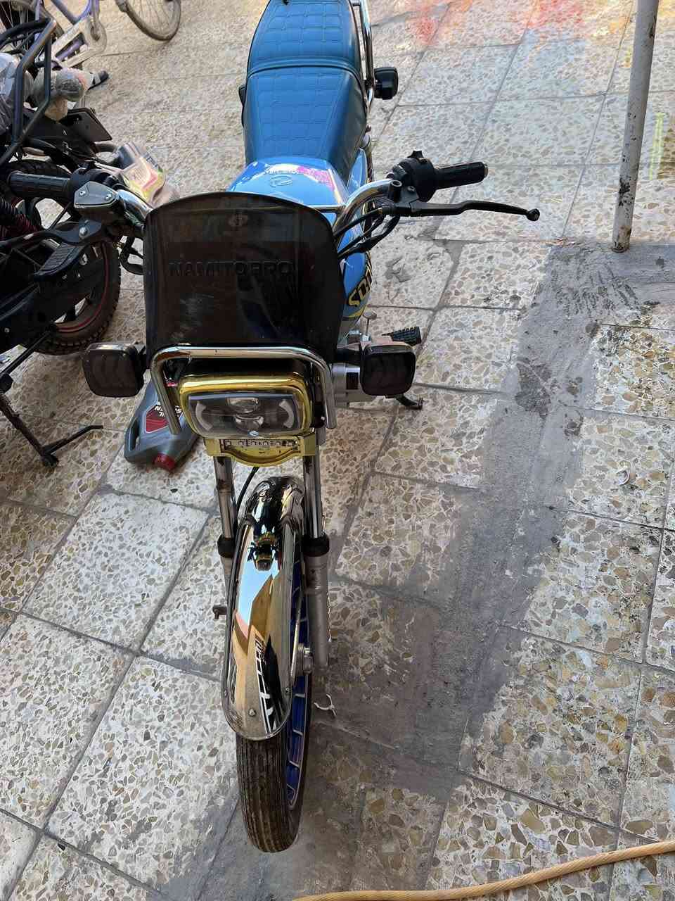 السلام عليكم دراجه سونك موديل 2024 دراجه نضيفه حيل محرك ممفتوح اوراقه مال شركه مكاني بغداد ابو غريب / سعر دراجه 650 الف وبيه مجال حك جيه / *********** واتساب فقط 🤍
