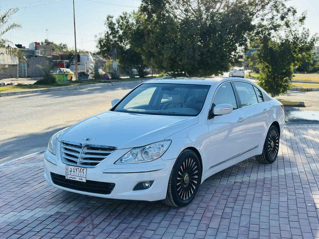 جنسس مديل 2010
وارد امريكي حادث جاملغ امامي بدون ارباك 
صبغ جماليه فقط 
كير ومحرك وتبريد خير من اللّه مسوي ادامه كامله 
رقمها بغداد السياره مكانها كربلاء مشروع وطني
تخم تاير ويل جديد 
كشن جلد كهربائي وتدفئة بالكشن
مري شفط واشاره ترحيب
برده سلايت
مثبت سرعه ومانع الانزالاق
ماوس تحكم 
فتحة سقف طكتين
فول vip اعله فئه 
سعر ٩٧ ورقه 
للاستفسار ***********
