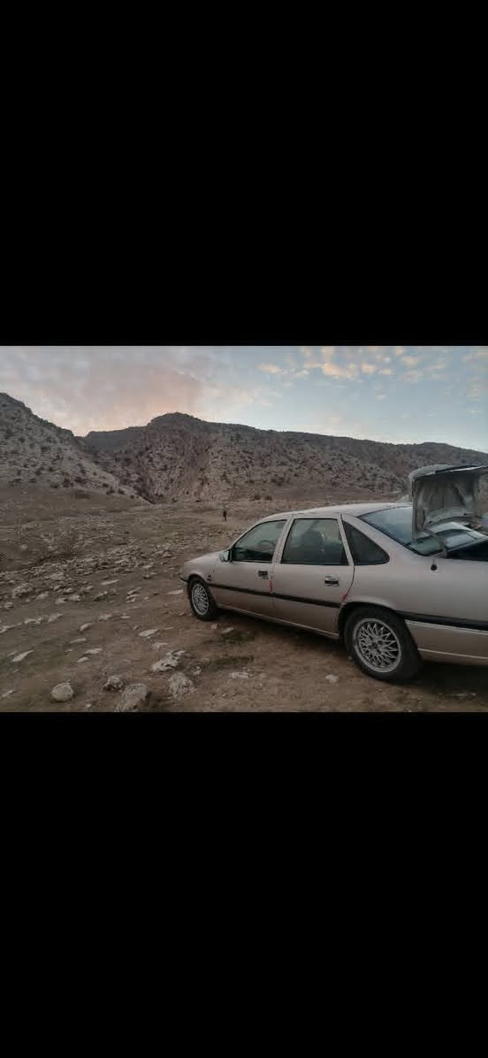 فكترا موديل 94 مكينه 18 كير عادي كيرمكينه شرط تحويل غرامات شرط سنوي جديد رقم جديد هزه جديد سياره بدون دعم صبخ فقط بيها باب واحد صبخ عراقي ماباقي بلادي ايبي اس سلايت عنوان سياره قضاء بردرش دهوك سعرها 50 بيها مجال بسيط ***********
