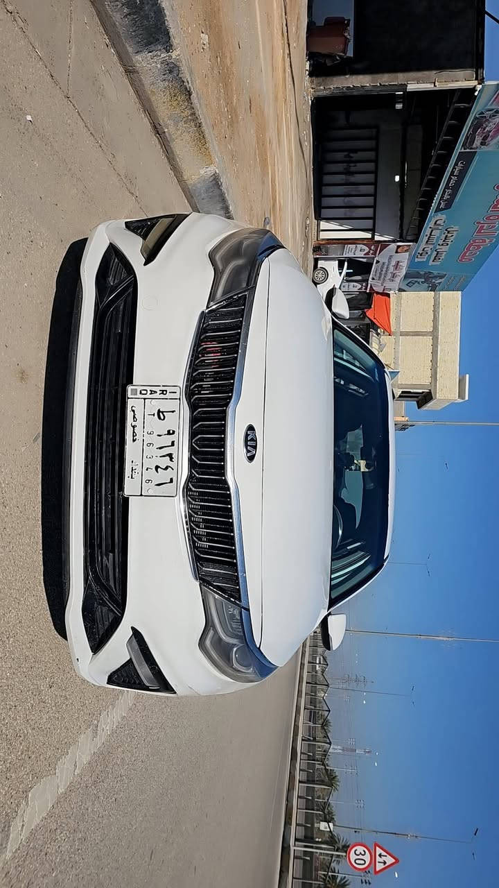 السلام عليكم كيا اوبتيما موديل 2019 باسمي تحويل مباشر رقم انكليزي سنويه لغايه 2031 السياره جاهزه ما بيها اي نقص مكانين كربلاء ماكينه كير حداديه تبريد فول مواصفات ما عدا البني راما   السعر 126 جيتك***********
