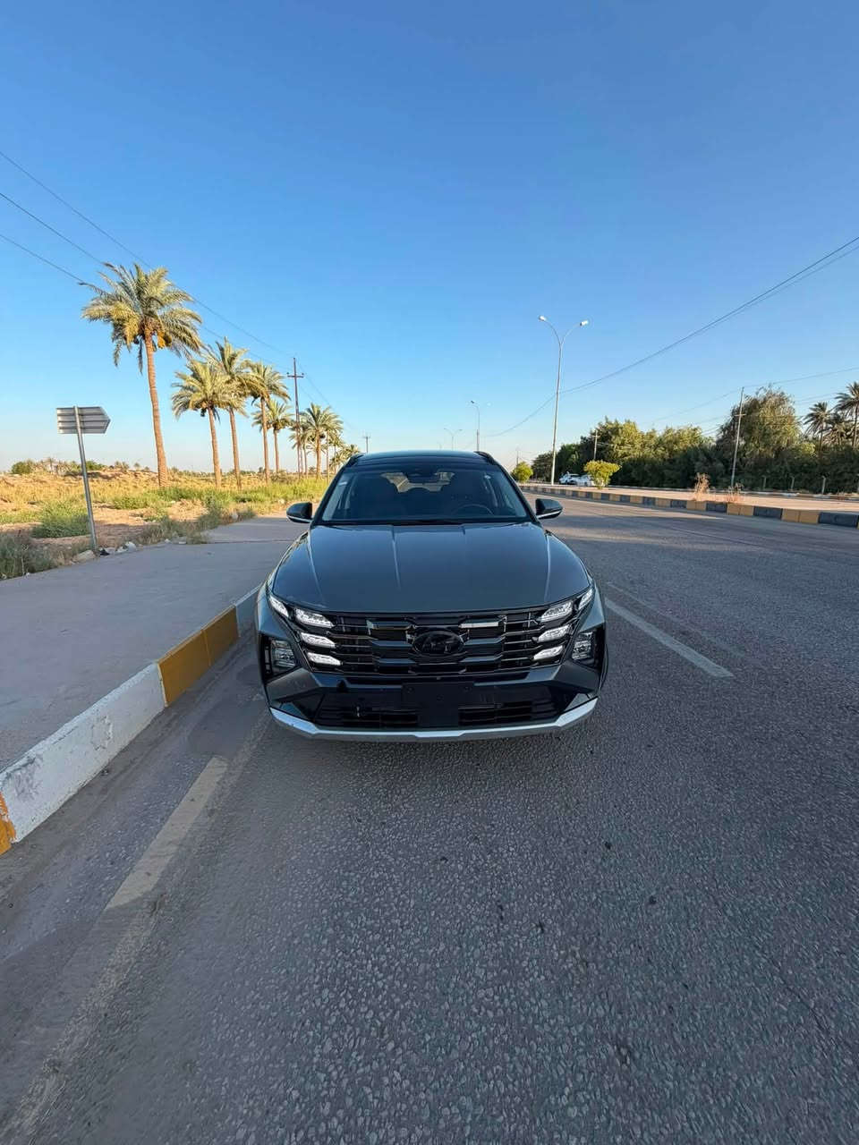 السلام عليكم 

توسان موديل ٢٥ فول موصفات 1/1 حادثه شبر بالجاملغ الامامي ومبدل وبارد جدا بسيط بالبنيد مكينه ٢٥٠٠ بانزين ماشيه ٨٠٠٠

موصفات 
بصمه
بانوراما
رادارات
تشغيل عن بعد
كير تعليك
حساس خلفي
شاحن لاسلكي
كشنات تدفئه تبريد
جلد
كشن كهرباء
مود درايف
هيتر استير
اشاير بالمري
شاشه كبيره 
عداد دجتل
لد امامي خلفي
تحكمات 
شفتات استيرن

السياره دخول جديد بسمي تترقم جميع المحافظات 
***********
***********

مكاني بابل
