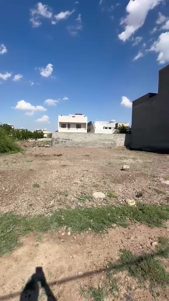 قطعة ارض للبيع زراعي سند 25 الغزالية شارع البدالة خلف معمل الثلج اول فرع توجد 200متر و 100متر 
قطعة مدفونة جاهزة للبناء بية صوندات مي 
 للاتصال ***********
