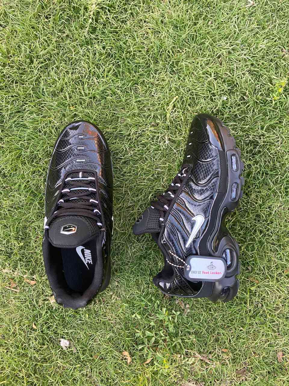 Nike Air Max Plus Black 
الحاله: جديده بحاله الوكاله
القياس: 41
السعر: 28


**إذا كنت صاحب هذا الإعلان وتريد حذفه لأي سبب، رجاءا أرسل رسالة إلى الدعم الفني**