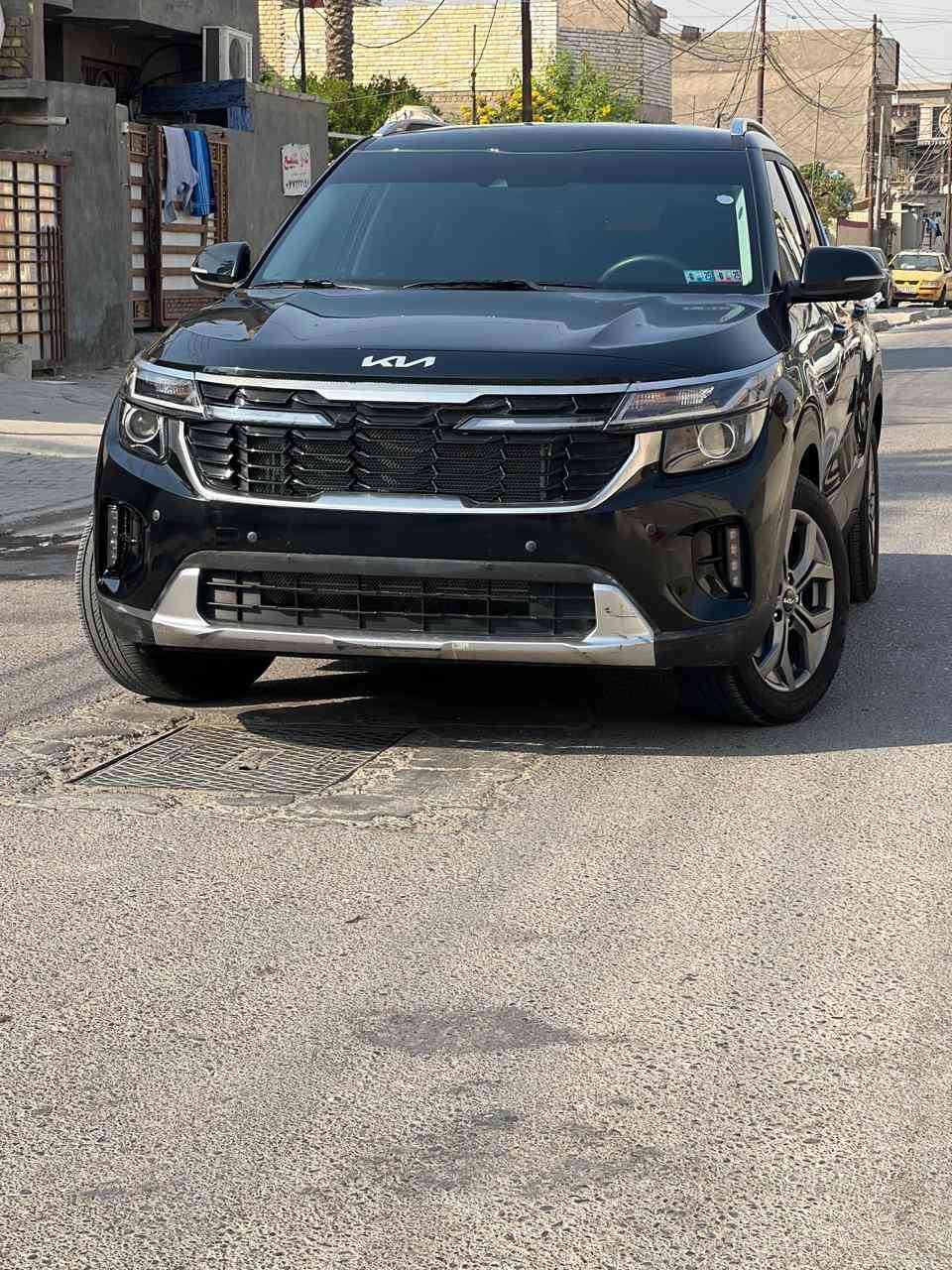 السلام عليكم كيا سيليتوس موديل 2024 وارد امريكي حادث دعاميه امامي فقط   بدون رقم مواصفات السياره تحكم اربع جهات شاشة لمس كامرا خلفية رادار امامي رادار جوانب أنظمة قياده ويلكب 17 إشارة مري  شاشة   متصله هند برك دكمه إطفاء داني تشقيل عن بعد ترحيب بصمه محرك 2000 دوش السعر 155$ مكان بغداد زعفرانية يم جسر لتصال على رقم ***********
