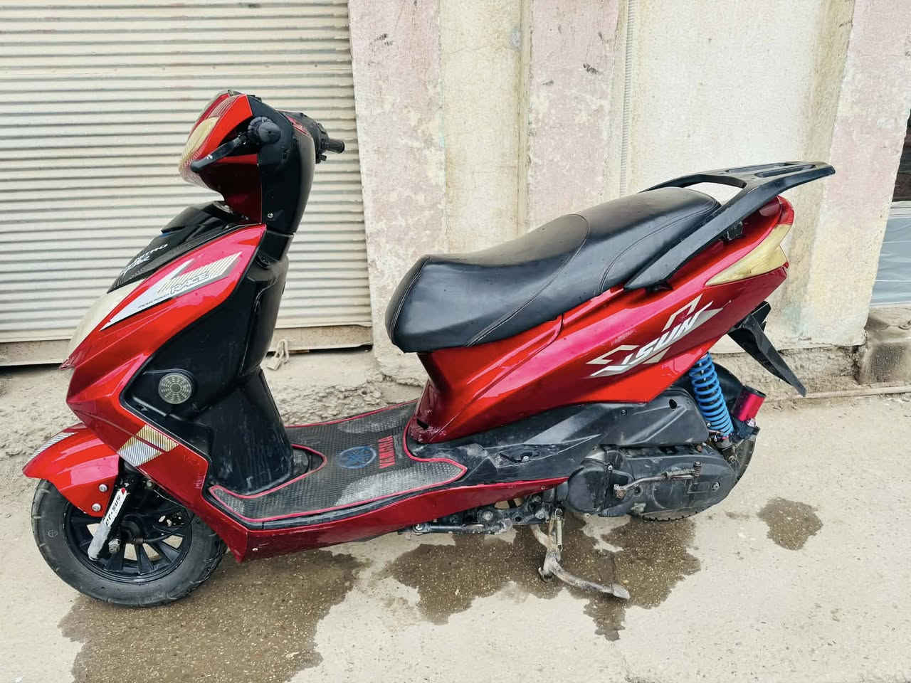 دراجة سكنز
محرك ماكس شغالة سلف هندر نكرة بكل وقت 

كهربائيات كلة شغال لاتنقيص لاتبخير لا نضوح 

عنواني يم فلكة الحي الصناعي 

سعر 350 وبيهة مجال بصيط 

هاتف *********** 

الشراي اتصل وتعال كلب وشوف وبيك خير ودلل
