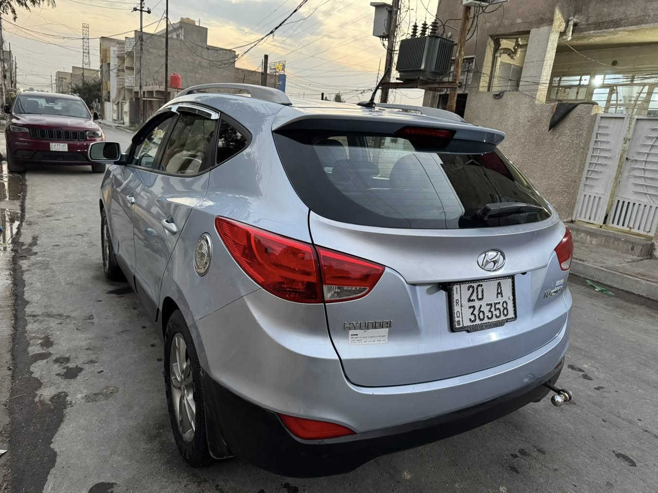 السلام عليكم
توسان 2011 وراد امريكي للبيع السعر 118 وبيه مجال 
رقم انكليزي بسمي وهزه جديده تبريدشغال مكاني الثعالبه
بدون نقص صدر وتايرات ومكينه كير بحاله جيده ظرره امريكا بنيد مبدلوجاملغ ابلادي وبدايه الشاصي بارد ايرباكات سليمه 
بلعراق امبدل بيه باب الصدر وكلير باب وجاملغ  صبغ بدون دواخل محرك 2400 دوش الخلفي كشنات جلد وشاشه وداش كام مراوس ابحدث *********** الشعب
