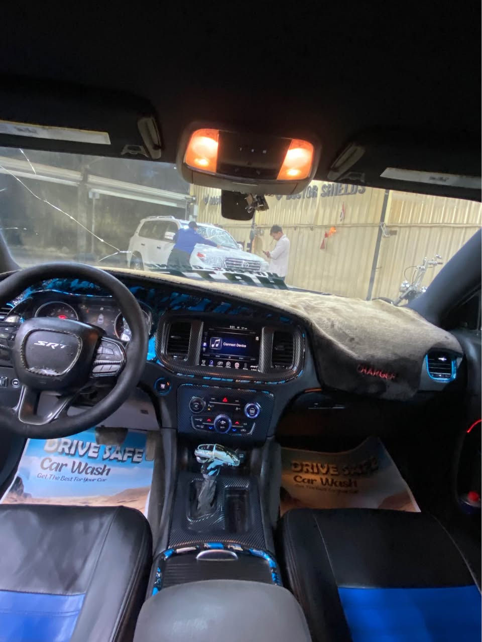 للبيع جالجر   بدون مراوس 2015 هوائيات
سعر 175
ماشيه (105) ميل فقط
( الاضافات الي عليهه )
1- اكسل قفل مال SRT 2023سعرهه 700$
2-شوته رياضي JLT سعرهه 400$
3-هدرز مال SRT ب 200$
4-بلكات +نوزلات ريسنگ
5-اويل كاج كان (تصفيه الزيت)
6-دبات كزوز مال SRT السود ⚫️
7-السياره عليهه برمجه  مصطفى ايكل 
8- الدواخل عليهه تغطيس 
9-ويل نجمه الخسفه القويه 
10- اوركل لايت متغير بل التلفون 

* بل النسبه للمواصفات كشنات خزن +تدفئ وتبريد _كشنات خلفيه تدفئ + شاشه كبيره +حساسات خلفيه
وبعد بيهه شغلات  ومواصفات ما ذاكرتهن
**** الضرر *****
حادث جاملغ امامي وباب السايق وبنيد محدث مال ريد اي
الباب الخلفي بي مباوك مال صبغ 
(قماره جارده بسبب التغليف الاسود) وبيهه بارد بل الجاملغ الخلفي 

گير + محرك  + اكسل شرط بل الكارتون 

العنوان / الناصريه مركز
*********** ناصرية, ذي قار
