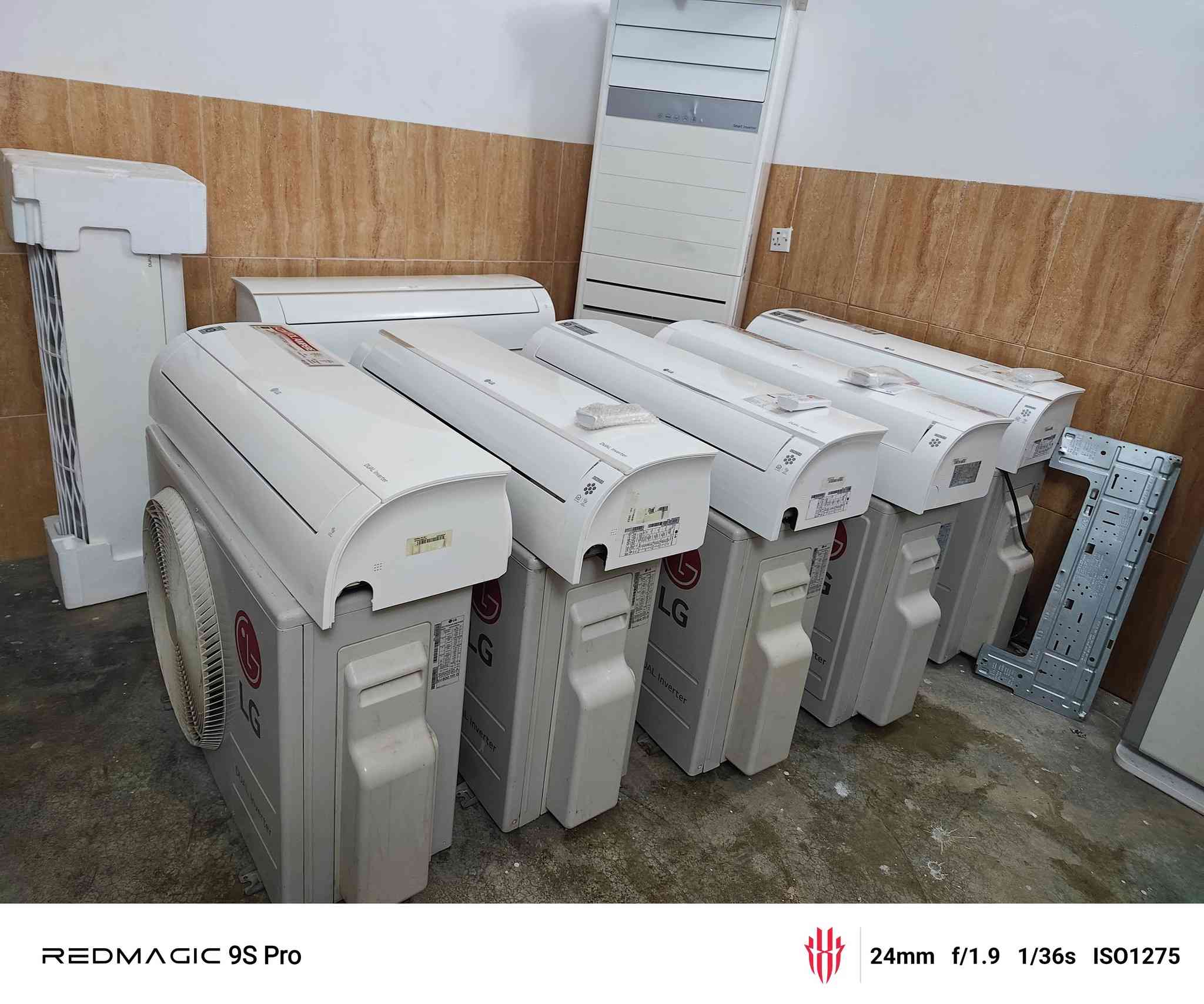 سبالت انفيرتر تحكم امبير مستخدم نضيف الحجم 2طن للاستفسار واتساب ***********
