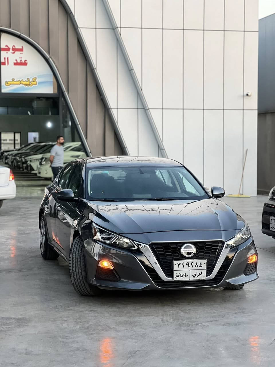 سلام وعليكم
نيسان التيما 2019
 بچم كبس
باب سكن وباب خلف سكن صبغ
سونار وصور حادث مرفق بلمنشور
ماشيه 91
گير ومحرك بشرط 
مكان سياره كلار 
***********
