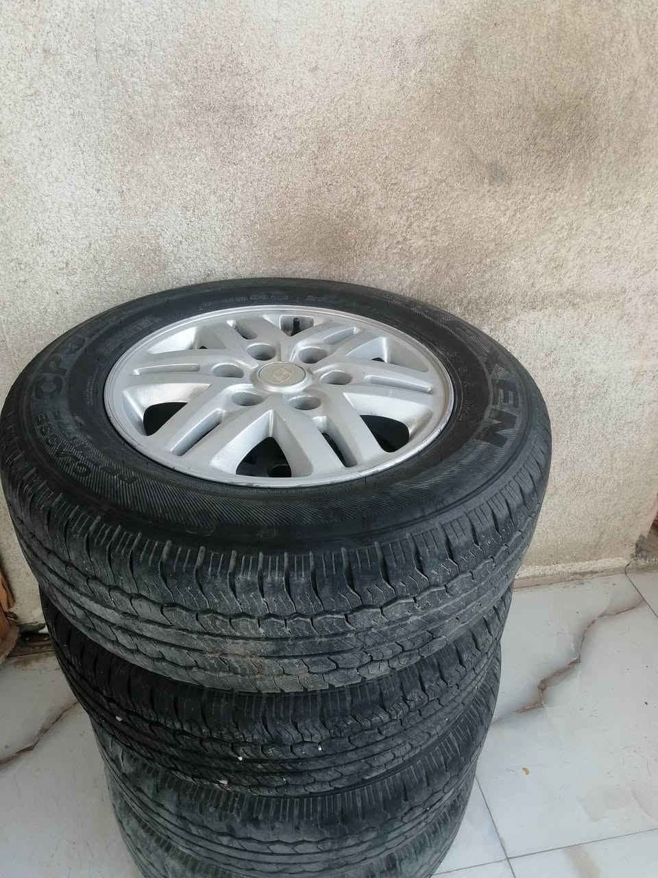 سلام وعليكم ويلات دبلو نضاف مال ١٨ هنه وتايراتهن مكاني البصره قضاء المدينه السعر ٣٥٠ وبيهن مجال الاتصال ***********
