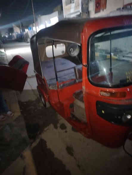 سلام عليكم 17نهايته محسوبه18 انكليزي 
مكينه مال 20ما مشروكه بس تجفيت
تكتك حلوه جديد بيه صبغ بس بلغد
تراي مال زيرو.  سعره4200
مكان بلديات ***********
