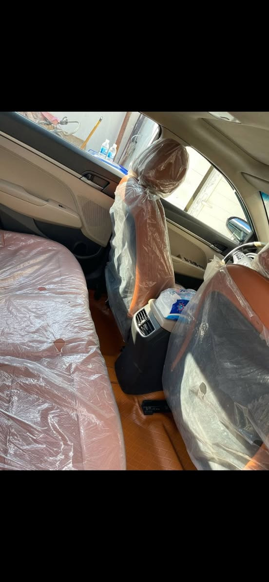 السلام عليكم  النترا 17 خليجية السيارة بيها. جاملغ خلفي صبغ وباب والباقي مكفول مواصفاتها فتحة وشاشة چبيرة تحكمات ستيرن درايڤ مود كامرة وحياس خلفي بلادي ماشية 136 الف السيارة جديدة وخير من الله مناقصها برغي ومحركها مكفول لا تنقيص ولا تبخير والگير AT مكفول السيارة مكانها بغداد منطقة علي الصالح 

ملاحضة رقمها الانكليزي الجديد والسيارة بأسمي تحويل ثاني يوم 

للأستفسار الاتصال 
***********
***********
