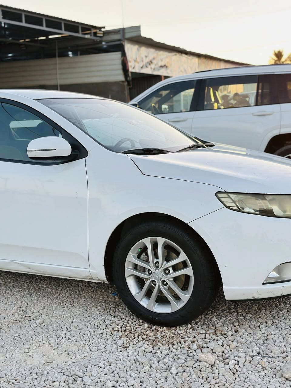 السلام عليكم كيا سيراتو موديل ٢٠١١ رقم بابل بسمي السياره جاهزه من مكينه كير حداديه تبريد تدفئه تخم تاير ماشيه 183
السياره داخل لونين تحكم استيرن اشاير بلمري وشفط  خمس ويل كب السياره بيه بارد بلدور الخلفي وبيه كارد بسيط بلكصه مال القماره فقط السياره حلوه واحلى من الصور مكان السياره بابل النيل الاستفسار ***********
السعر 103 وبيه مجال
