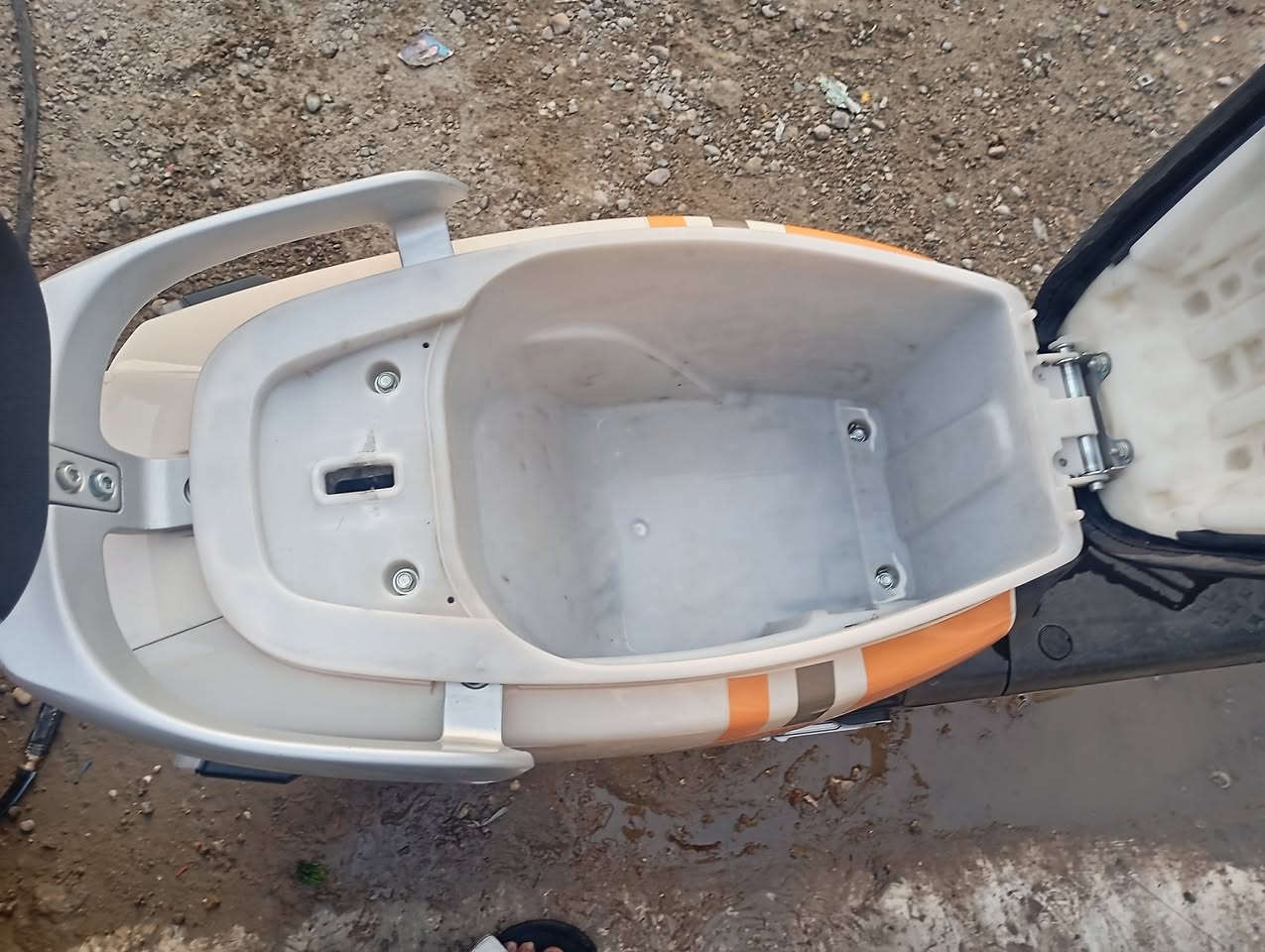 السلام عليكم دراجه ريان دراجه نظيفه ما بيها اي شيء داجه موديل 2025 اريد الدراجه ب 600 وبيها مجال عنواني بغداد العامريه مستعجل على بيعتها***********وتساب
