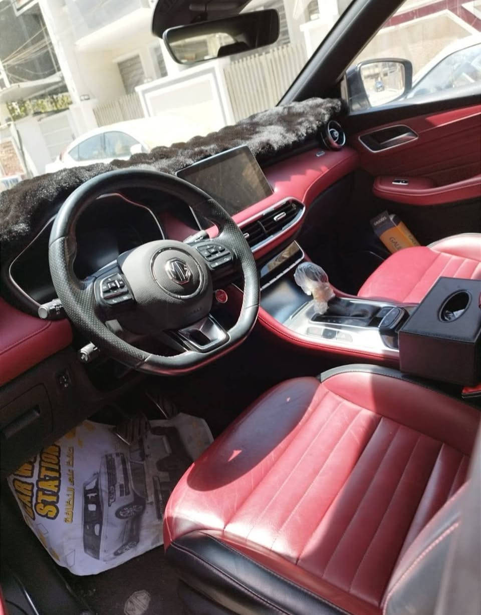 السلام عليكم سيارة MG HS موديل 2021 محرك Turbo 2000 صورها موجودة مع صور الحادث سعرها 105وبيها مجال رقم بغداد للاستفسار الاتصال على الرقم *********** أو *********** واتساب السيارة مصبوغة حزام ماعدة الصندوق الجاملغ الخلفي صدر جديد
