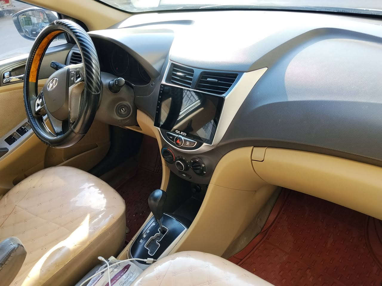 اكسنت 2013 خليجي محرك 1600 دوش رقم بغداد باسمي كير محرك تبريد كفاله تايرات باتري صدر سياره جاهزه من كلشي باسمي شاشه كامره تحكم ستيرن فتحه سعرها 103 وبيها مجال مكاني بغداد الكرخ ***********
