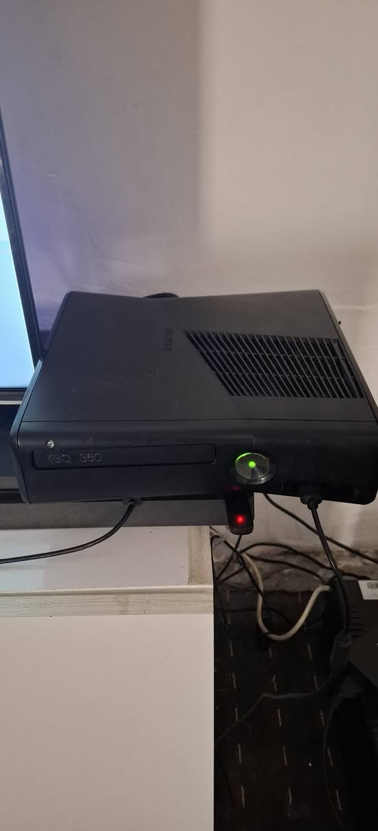 اكس بوكس 360 هارد 320 غيكا كامل ملحقات مكاني نجف توصيل ماعندي


**إذا كنت صاحب هذا الإعلان وتريد حذفه لأي سبب، رجاءا أرسل رسالة إلى الدعم الفني**