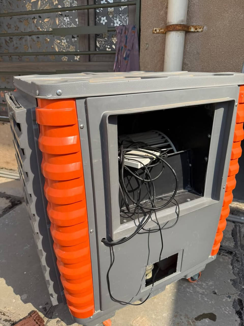 مبرده بلاستيك استخدام قليل لبيع سعر٣٠٠وبيها مجال تواصل ع خاص


**إذا كنت صاحب هذا الإعلان وتريد حذفه لأي سبب، رجاءا أرسل رسالة إلى الدعم الفني**