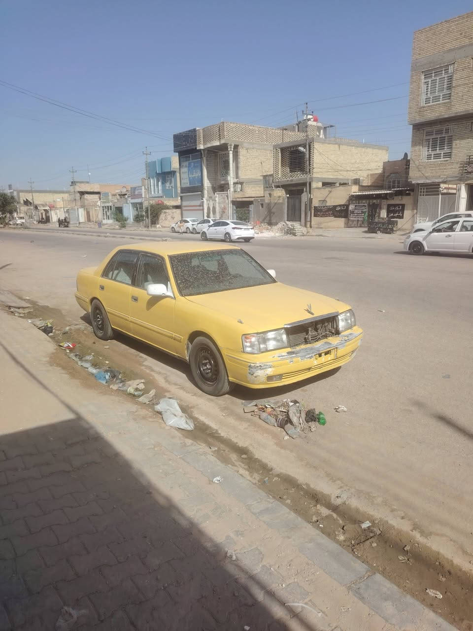 السلام عليكم رأس الثور تكم موديل 2000 اصل سياره كصه عركجين فقط خط كربلاء نجف محور غاز رقم بصره ألماني تريد مداور تريد وكاله سياره متروكه كير كايم مكينه كهربائيات تبريد جاهزه تخم تاير كله جاهز فقط الكير عليها غرامات ٥٠٠ الف تقريب سياره قفل ٥٠ مكاني نجف حي العسكري الشراي يتصل ***********
