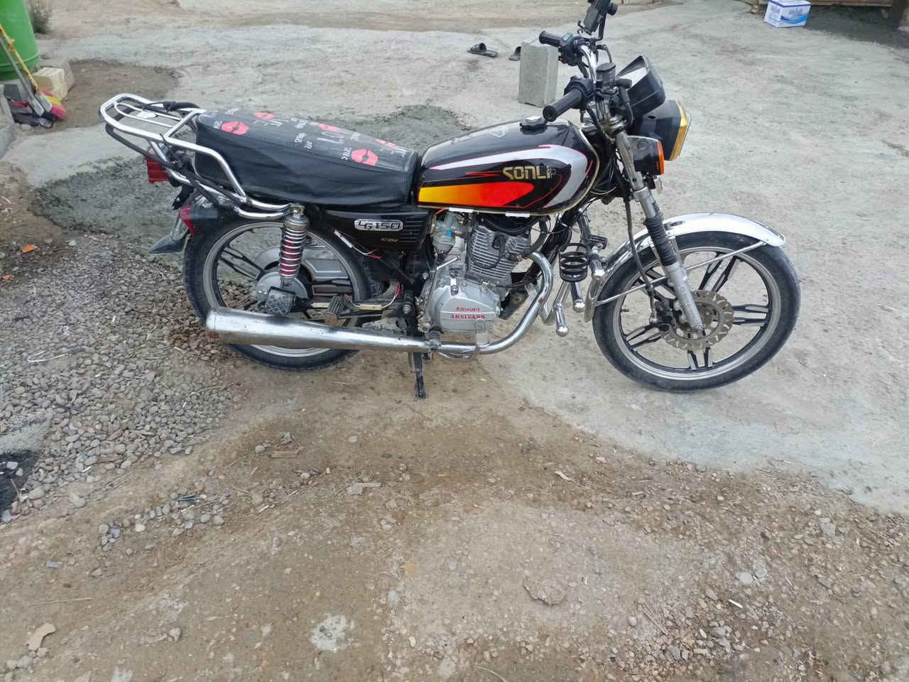 دراجه يراني للبيع شاصي 25 ولمكينه 23 مكينتها فولل وسبانه ما مدود عليه سعر 625 وبيها مجال مكان فلوجه


**إذا كنت صاحب هذا الإعلان وتريد حذفه لأي سبب، رجاءا أرسل رسالة إلى الدعم الفني**