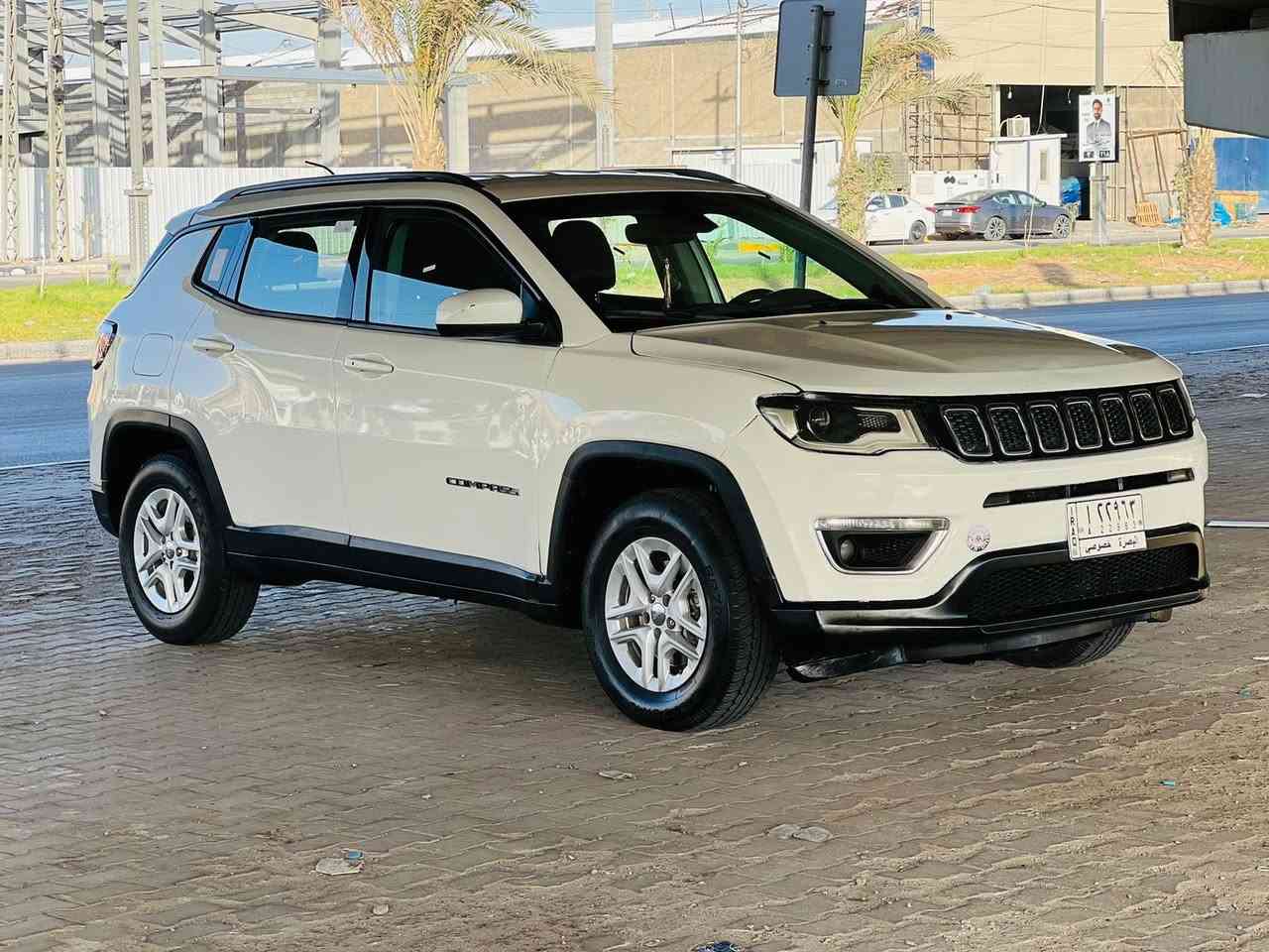 السلام عليكم 
جيب كومباس مديل 2018 
ضربتها بنيد وجاملغ اليمنه 
رقم بصره حره 
السعر 115 
باقي التفاصيل اتصل ع هاذ الرقم

مكان السيارة البصرة

***********
