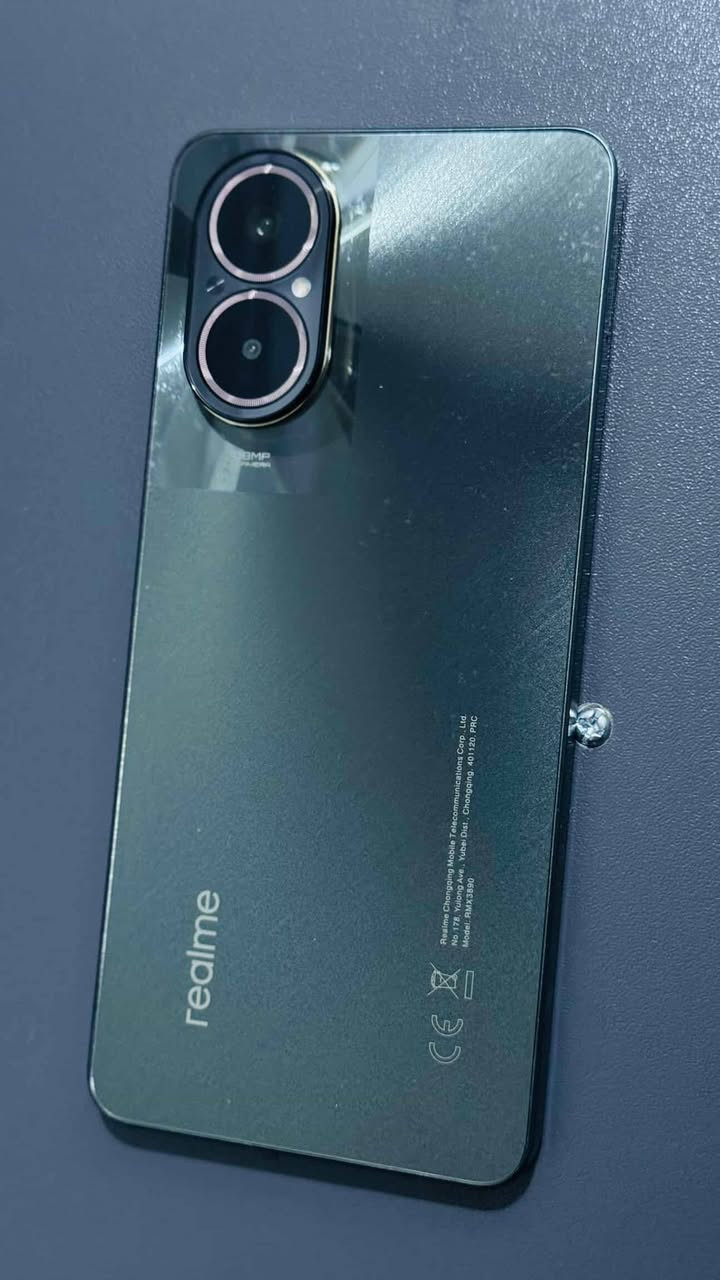 ريلمي C67
ذاكرة 256
ذاكرة 8+8
معالج سناب دراكون 
السعر 145


**إذا كنت صاحب هذا الإعلان وتريد حذفه لأي سبب، رجاءا أرسل رسالة إلى الدعم الفني**