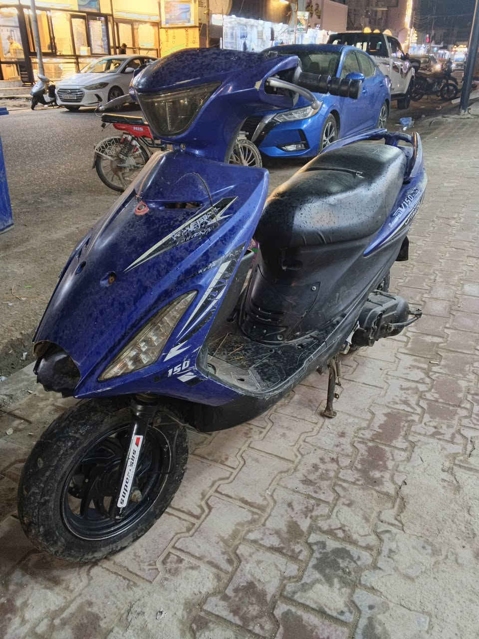 السلام عليكم دراجه للبيع 
السعر 175 وبيها مجال
ميسان مغربه 
***********
