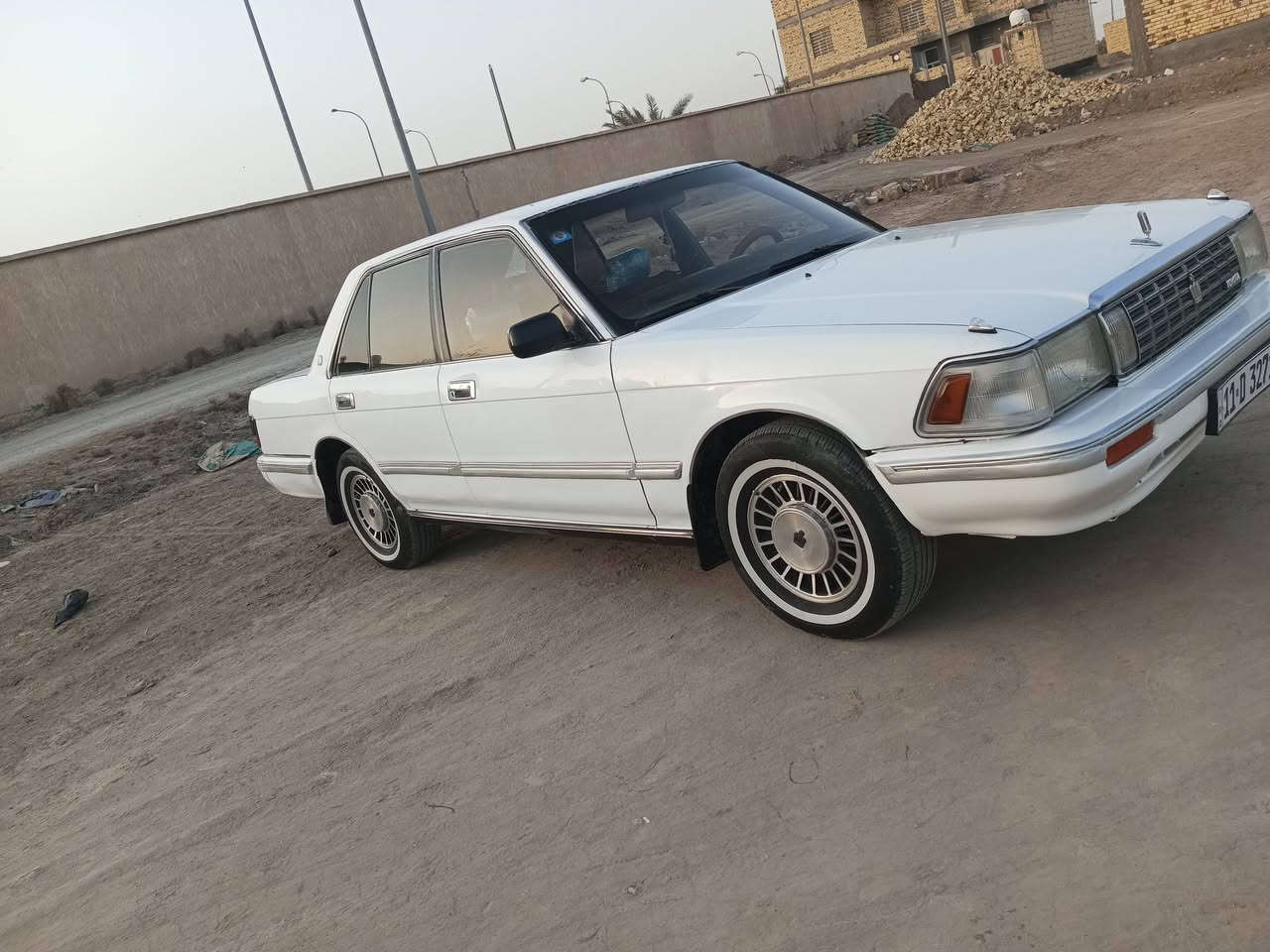 سلام عليكم سيدان ايسر بلادالبيع مديل ٨٨رقم بغداد دولي مكفولة من ضربة ونقل وكصه محرك كير كسن  حديديه تخم تيرات كهربائيات كل شقاله تبريد مكان ديوانيه عفك السعر ٥٠وبيه مجال رقم الهاتف ***********
