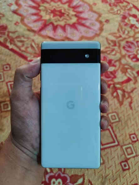 السلام عليكم. گوگل بكسل 6a لون أبيض. اذكره 128. يشغل 60 فريم جهاز كلة شرط وضمان ضد الماء  والغبار  بصمه مدمجه بل شاشا  للبيع للمراوس شعندك خاص  جهاز عالمي. فول سلس بشكل***********للمراوس
