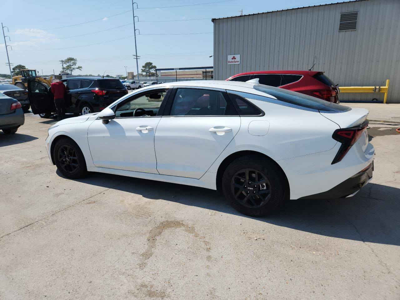 ﷽
*كيـــــا(K5)(LXS)موديــ2025ـل*
*السعر147💵مصلح)واصل للميناء*
__________________________
🚘 كفالة: (🔧 كير – ⚙️ محرك – ❄️ تبريد – ⚠️ حادث مسبق شرط الفحص) 
______________________________
🏢 يوجد لدينا مكاتب في جميع المحافظات لغرض المكاتبة مكاتبنا ضمن المحافظات الآتية: بغداد_ كربلاء _بصرة _حلة _ناصرية _عمارة
______________________________
📞 اتصال أو واتساب:
👤علي ناصر 
📱***********
👤 أبو أسد
📱 ***********

---
رابط كروب الواتس اب مزاد امريكا (مزاد 🇱🇷)
https://chat.whatsapp.com/KAoWEws6Rer6AtjM59D2FA
______________________________
🔗 رابط كروب الواتساب – نشر يومي لجميع أنواع السيارات (الإمارات) 🇦🇪:
https://chat.whatsapp.com/G6Loe2hW2XeI5QWDgcjXqc
